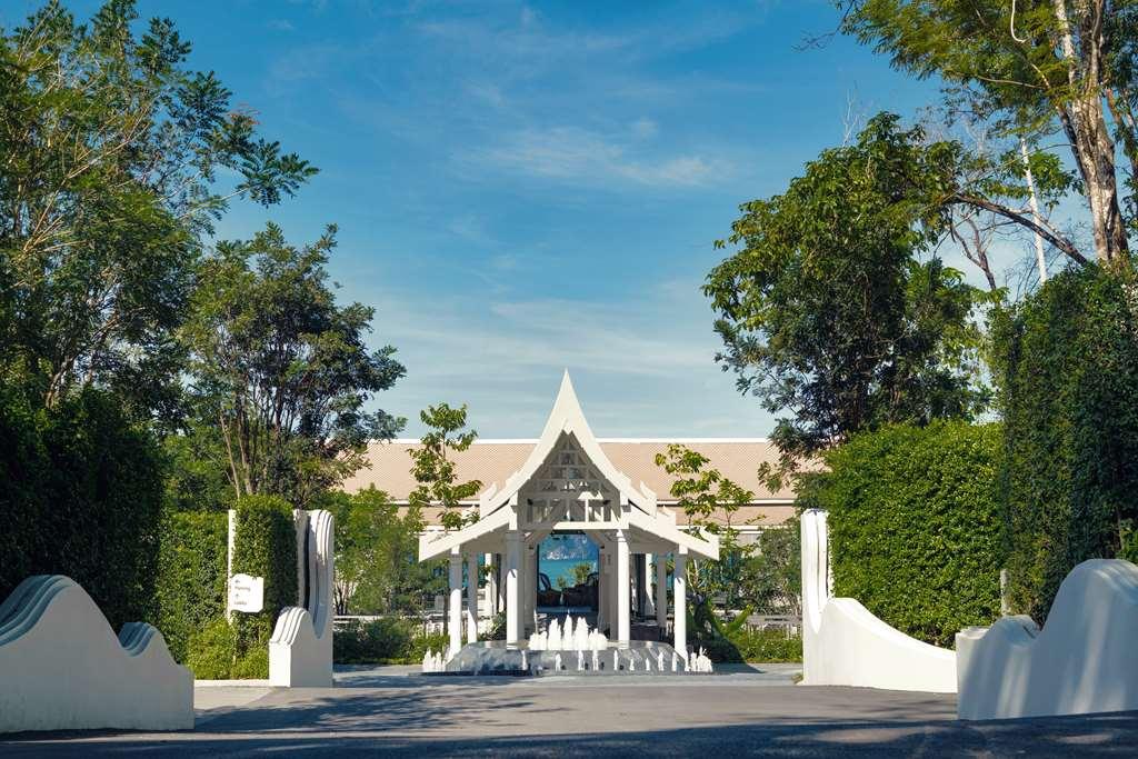 Banyan Tree Krabi Hotel Interior photo