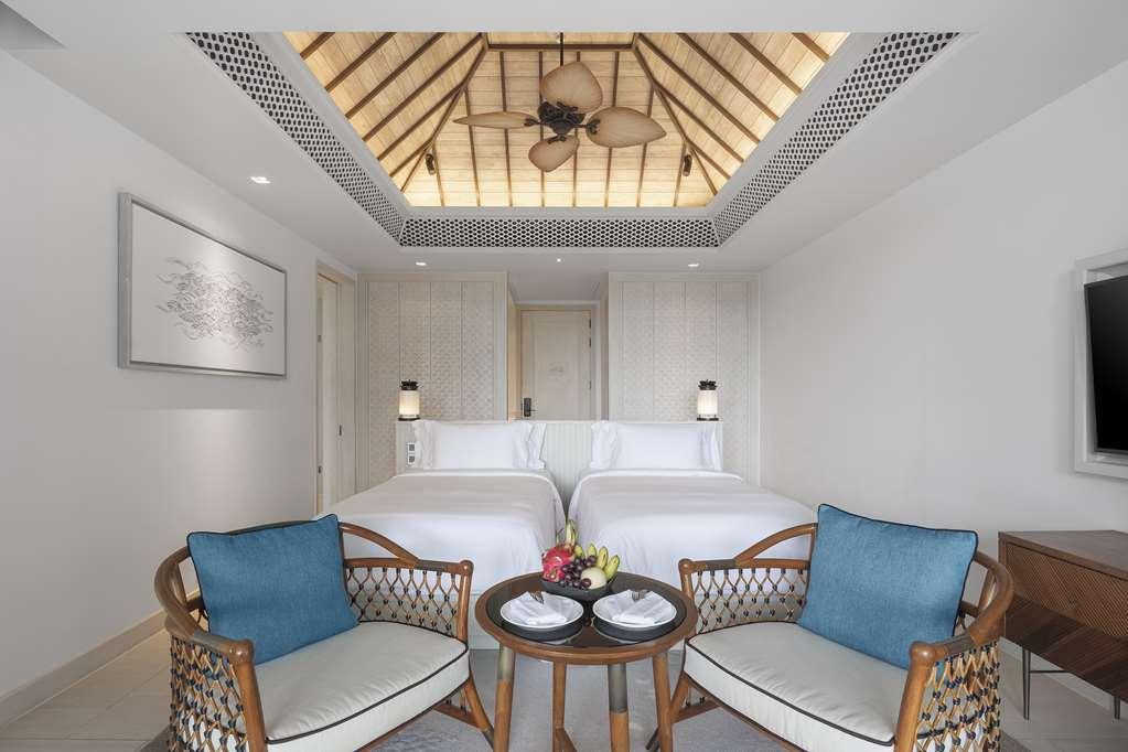 Banyan Tree Krabi Hotel Exterior photo